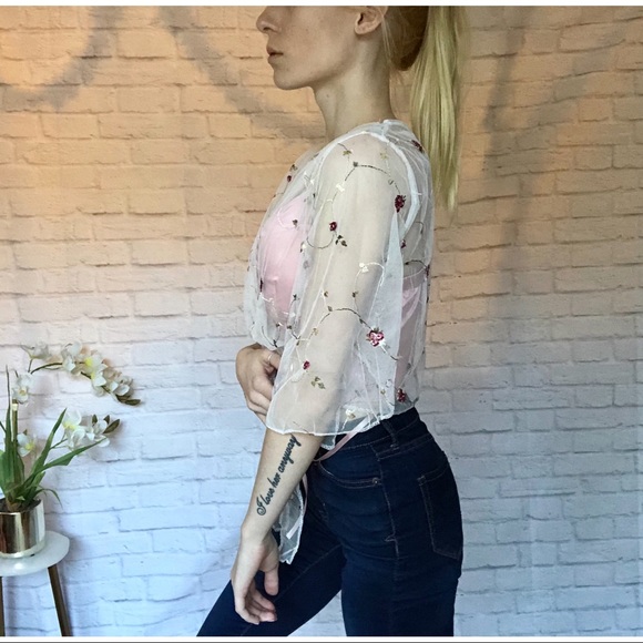 NWT ‘Maya’ Embroidered Top - Picture 6 of 8